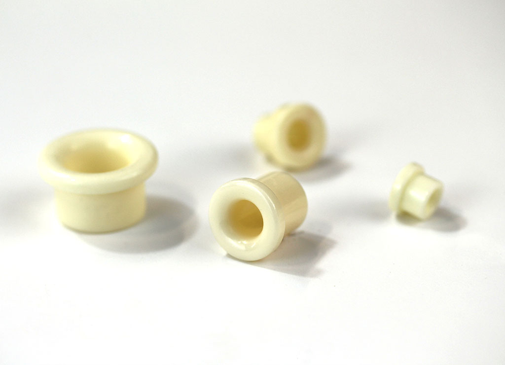 Ceramic Eyelets made of alúmina SteelCeram Spain